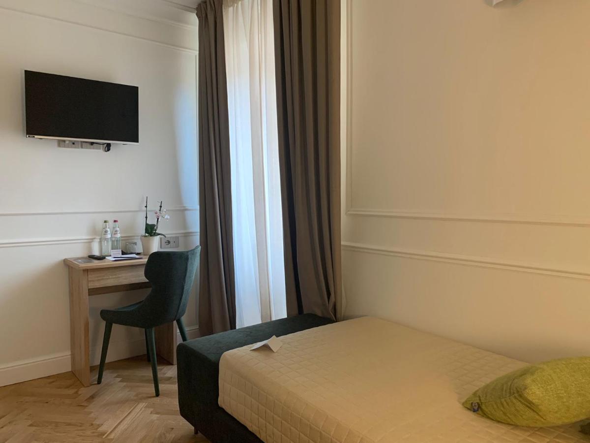 Palazzo Franceschini Hotel Cascia Kültér fotó