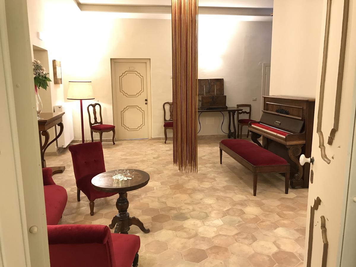 Palazzo Franceschini Hotel Cascia Kültér fotó