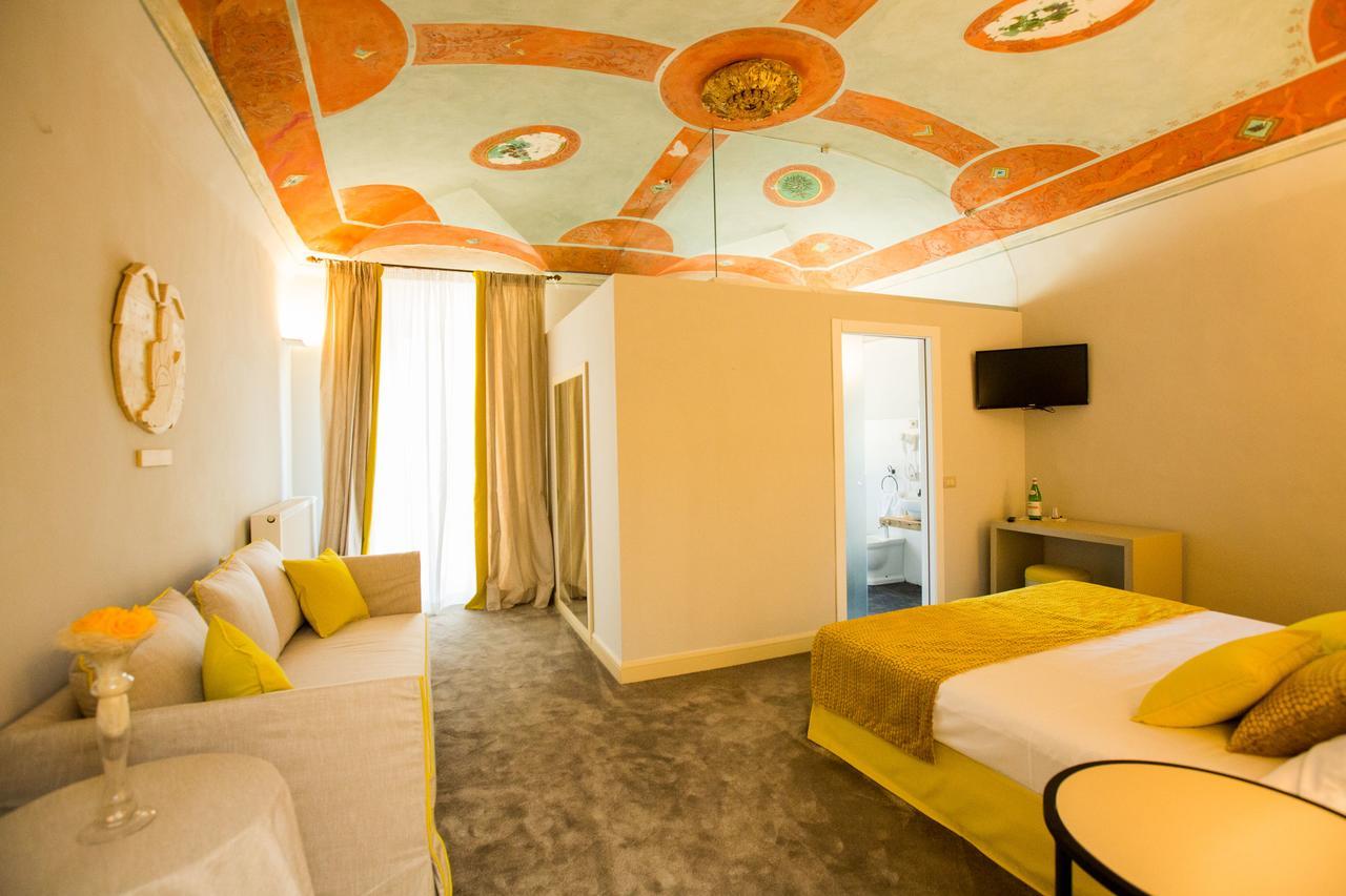 Palazzo Franceschini Hotel Cascia Kültér fotó