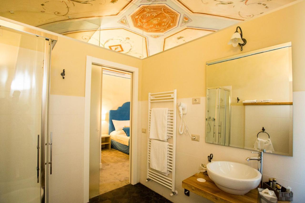 Palazzo Franceschini Hotel Cascia Kültér fotó